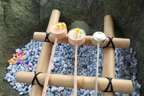 阿久津「田村神社」（郡山市阿久津町）旧社名：伊豆箱根三嶋三社の手水舎