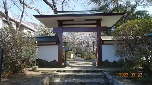 延寿院の山門・神門