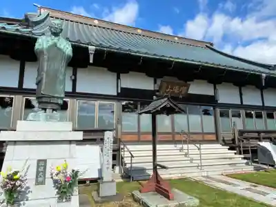光明寺の本殿・本堂