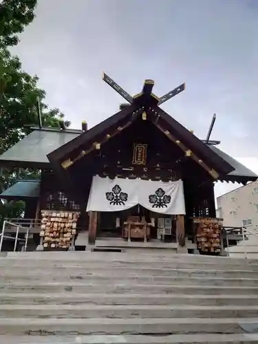 札幌諏訪神社の本殿・本堂
