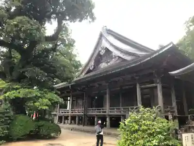 青岸渡寺の本殿・本堂