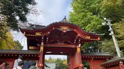 秩父神社の山門・神門