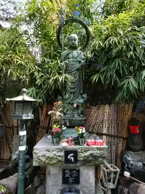 玉眞院玉川大師の{uncategorized: "未分類", other: "その他", undefined: "問題あり", building: "その他建物", grave: "お墓", sacred_gate: "鳥居", guardian: "狛犬", statue: "像", buddha: "仏像", history: "歴史", nature: "自然", garden: "庭園", animal: "動物", pagoda: "塔", temizu: "手水舎", mountain_gate: "山門・神門", sanctuary: "本殿・本堂", subordinate: "末社・摂社", art: "芸術", scenery: "景色", jizo: "地蔵", ema: "絵馬", goshuin: "御朱印", omikuji: "おみくじ", items: "授与品その他", amulet: "お守り", goshuincho: "御朱印帳", eats: "食事", festival: "お祭り", votive_dance: "神楽", shichigosan: "七五三参", wedding: "結婚式", experience: "体験その他", initially: "初詣", around: "周辺", anti_infection: "感染症対策"}