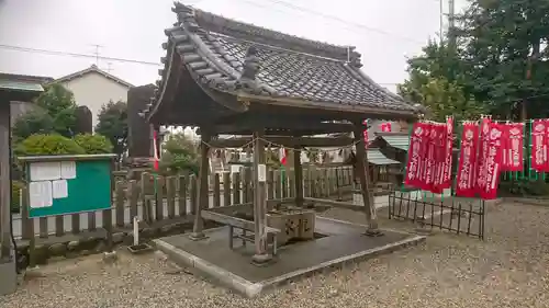 星神社の手水舎