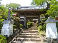 東安寺の山門