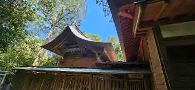 宮川熊野神社の{uncategorized: "未分類", other: "その他", undefined: "問題あり", building: "その他建物", grave: "お墓", sacred_gate: "鳥居", guardian: "狛犬", statue: "像", buddha: "仏像", history: "歴史", nature: "自然", garden: "庭園", animal: "動物", pagoda: "塔", temizu: "手水舎", mountain_gate: "山門・神門", sanctuary: "本殿・本堂", subordinate: "末社・摂社", art: "芸術", scenery: "景色", jizo: "地蔵", ema: "絵馬", goshuin: "御朱印", omikuji: "おみくじ", items: "授与品その他", amulet: "お守り", goshuincho: "御朱印帳", eats: "食事", festival: "お祭り", votive_dance: "神楽", shichigosan: "七五三参", wedding: "結婚式", experience: "体験その他", initially: "初詣", around: "周辺", anti_infection: "感染症対策"}