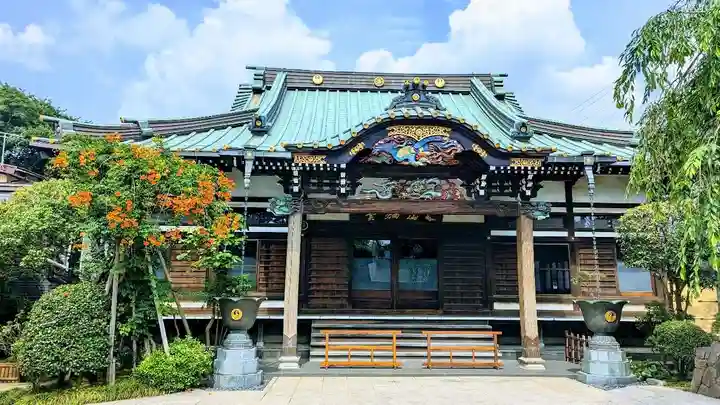 清涼寺の本殿・本堂