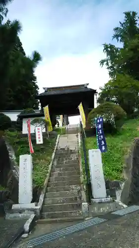 江畔寺の山門