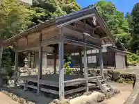 八幡神社の{uncategorized: "未分類", other: "その他", undefined: "問題あり", building: "その他建物", grave: "お墓", sacred_gate: "鳥居", guardian: "狛犬", statue: "像", buddha: "仏像", history: "歴史", nature: "自然", garden: "庭園", animal: "動物", pagoda: "塔", temizu: "手水舎", mountain_gate: "山門・神門", sanctuary: "本殿・本堂", subordinate: "末社・摂社", art: "芸術", scenery: "景色", jizo: "地蔵", ema: "絵馬", goshuin: "御朱印", omikuji: "おみくじ", items: "授与品その他", amulet: "お守り", goshuincho: "御朱印帳", eats: "食事", festival: "お祭り", votive_dance: "神楽", shichigosan: "七五三参", wedding: "結婚式", experience: "体験その他", initially: "初詣", around: "周辺", anti_infection: "感染症対策"}