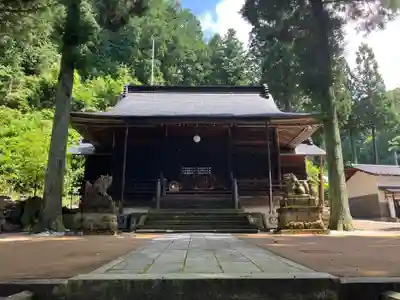 阿多由太神社の本殿・本堂