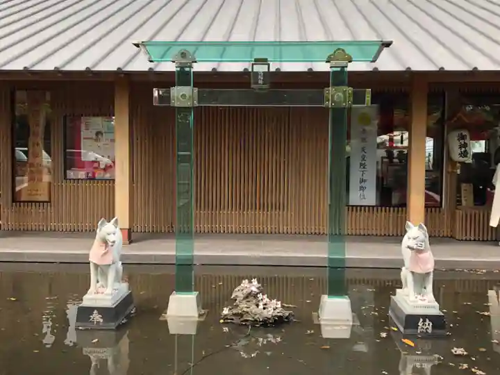 神徳稲荷神社の鳥居
