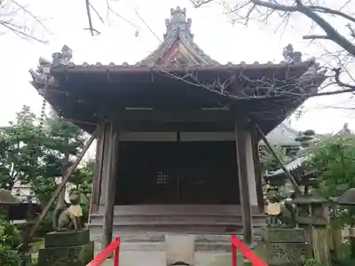 苅安賀稲荷の本殿・本堂