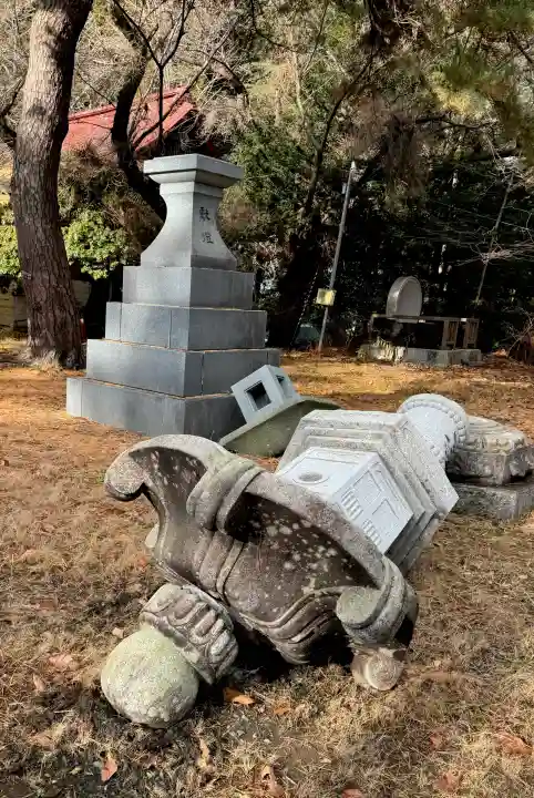 長者山新羅神社の{uncategorized: "未分類", other: "その他", undefined: "問題あり", building: "その他建物", grave: "お墓", sacred_gate: "鳥居", guardian: "狛犬", statue: "像", buddha: "仏像", history: "歴史", nature: "自然", garden: "庭園", animal: "動物", pagoda: "塔", temizu: "手水舎", mountain_gate: "山門・神門", sanctuary: "本殿・本堂", subordinate: "末社・摂社", art: "芸術", scenery: "景色", jizo: "地蔵", ema: "絵馬", goshuin: "御朱印", omikuji: "おみくじ", items: "授与品その他", amulet: "お守り", goshuincho: "御朱印帳", eats: "食事", festival: "お祭り", votive_dance: "神楽", shichigosan: "七五三参", wedding: "結婚式", experience: "体験その他", initially: "初詣", around: "周辺", anti_infection: "感染症対策"}