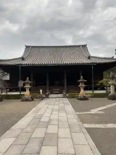 道成寺の本殿・本堂