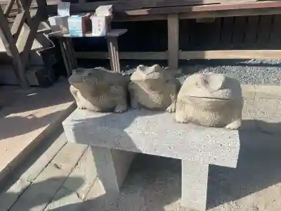 大洗磯前神社の{uncategorized: "未分類", other: "その他", undefined: "問題あり", building: "その他建物", grave: "お墓", sacred_gate: "鳥居", guardian: "狛犬", statue: "像", buddha: "仏像", history: "歴史", nature: "自然", garden: "庭園", animal: "動物", pagoda: "塔", temizu: "手水舎", mountain_gate: "山門・神門", sanctuary: "本殿・本堂", subordinate: "末社・摂社", art: "芸術", scenery: "景色", jizo: "地蔵", ema: "絵馬", goshuin: "御朱印", omikuji: "おみくじ", items: "授与品その他", amulet: "お守り", goshuincho: "御朱印帳", eats: "食事", festival: "お祭り", votive_dance: "神楽", shichigosan: "七五三参", wedding: "結婚式", experience: "体験その他", initially: "初詣", around: "周辺", anti_infection: "感染症対策"}