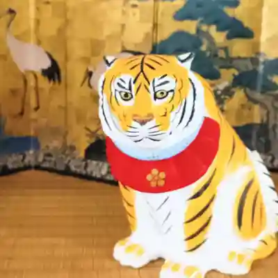 彌彦神社　(伊夜日子神社)の像