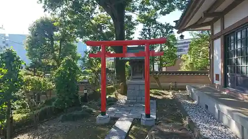 東円寺の鳥居