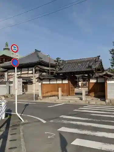 大徳院の山門・神門