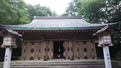 高岡市護国神社の本殿