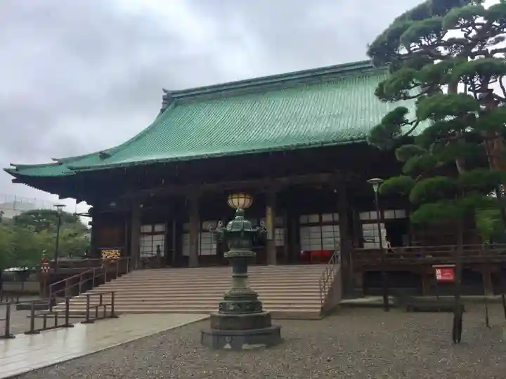 護国寺の本殿・本堂