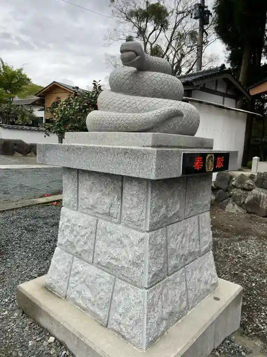 阿蘇白水龍神權現~白蛇神社~(熊本県)