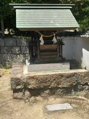 真止戸山神社の{uncategorized: "未分類", other: "その他", undefined: "問題あり", building: "その他建物", grave: "お墓", sacred_gate: "鳥居", guardian: "狛犬", statue: "像", buddha: "仏像", history: "歴史", nature: "自然", garden: "庭園", animal: "動物", pagoda: "塔", temizu: "手水舎", mountain_gate: "山門・神門", sanctuary: "本殿・本堂", subordinate: "末社・摂社", art: "芸術", scenery: "景色", jizo: "地蔵", ema: "絵馬", goshuin: "御朱印", omikuji: "おみくじ", items: "授与品その他", amulet: "お守り", goshuincho: "御朱印帳", eats: "食事", festival: "お祭り", votive_dance: "神楽", shichigosan: "七五三参", wedding: "結婚式", experience: "体験その他", initially: "初詣", around: "周辺", anti_infection: "感染症対策"}