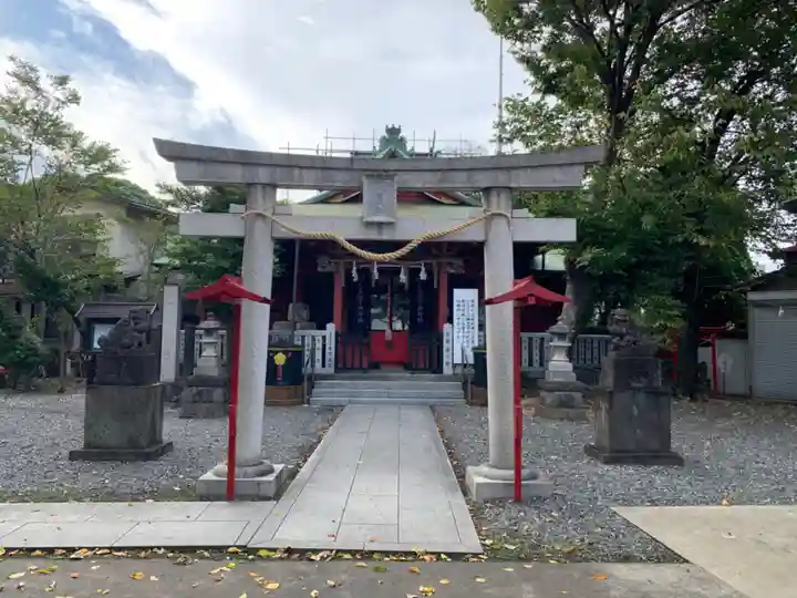 (芝生)浅間神社の鳥居