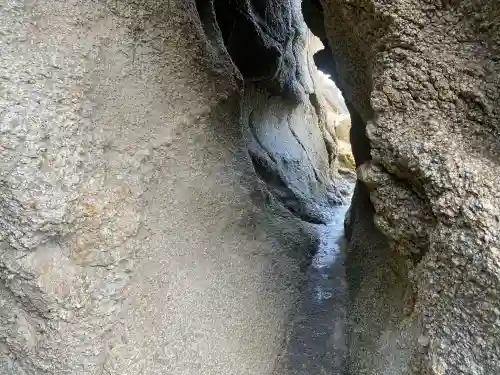 西濱神社の{uncategorized: "未分類", other: "その他", undefined: "問題あり", building: "その他建物", grave: "お墓", sacred_gate: "鳥居", guardian: "狛犬", statue: "像", buddha: "仏像", history: "歴史", nature: "自然", garden: "庭園", animal: "動物", pagoda: "塔", temizu: "手水舎", mountain_gate: "山門・神門", sanctuary: "本殿・本堂", subordinate: "末社・摂社", art: "芸術", scenery: "景色", jizo: "地蔵", ema: "絵馬", goshuin: "御朱印", omikuji: "おみくじ", items: "授与品その他", amulet: "お守り", goshuincho: "御朱印帳", eats: "食事", festival: "お祭り", votive_dance: "神楽", shichigosan: "七五三参", wedding: "結婚式", experience: "体験その他", initially: "初詣", around: "周辺", anti_infection: "感染症対策"}