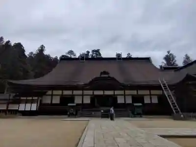 高野山金剛峯寺の{uncategorized: "未分類", other: "その他", undefined: "問題あり", building: "その他建物", grave: "お墓", sacred_gate: "鳥居", guardian: "狛犬", statue: "像", buddha: "仏像", history: "歴史", nature: "自然", garden: "庭園", animal: "動物", pagoda: "塔", temizu: "手水舎", mountain_gate: "山門・神門", sanctuary: "本殿・本堂", subordinate: "末社・摂社", art: "芸術", scenery: "景色", jizo: "地蔵", ema: "絵馬", goshuin: "御朱印", omikuji: "おみくじ", items: "授与品その他", amulet: "お守り", goshuincho: "御朱印帳", eats: "食事", festival: "お祭り", votive_dance: "神楽", shichigosan: "七五三参", wedding: "結婚式", experience: "体験その他", initially: "初詣", around: "周辺", anti_infection: "感染症対策"}