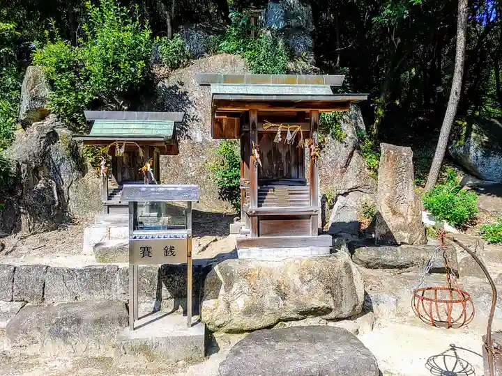 熊野社(岩崎熊野神社)の末社・摂社