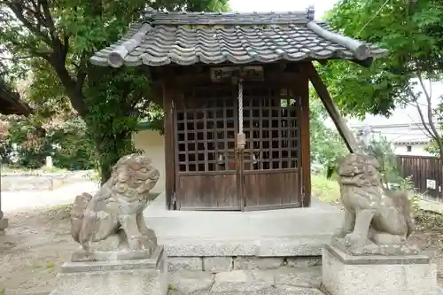 甲鉾神社の末社