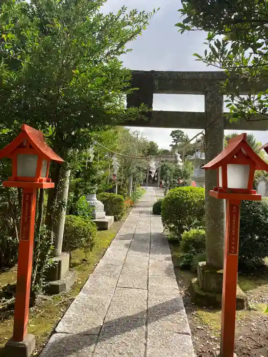 尾曳稲荷神社の鳥居