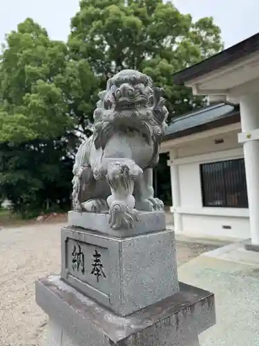 都波岐奈加等神社の狛犬