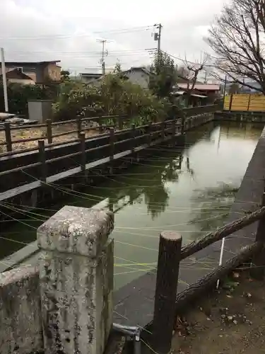 夷隅神社の庭園