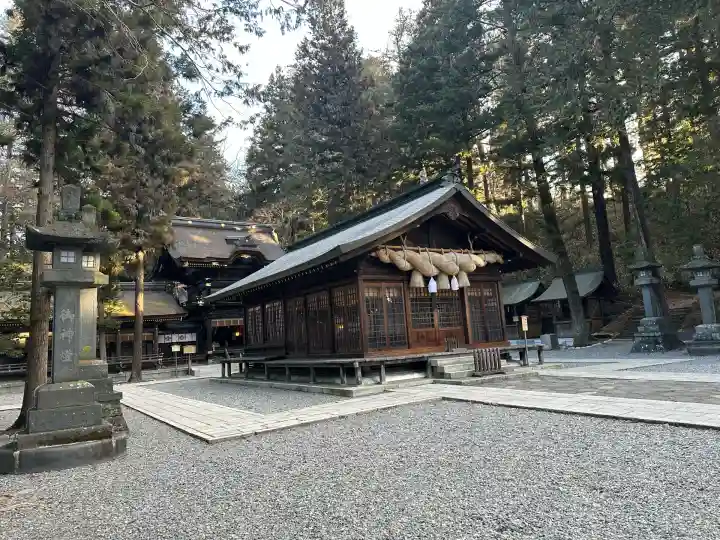 諏訪大社下社春宮(長野県)