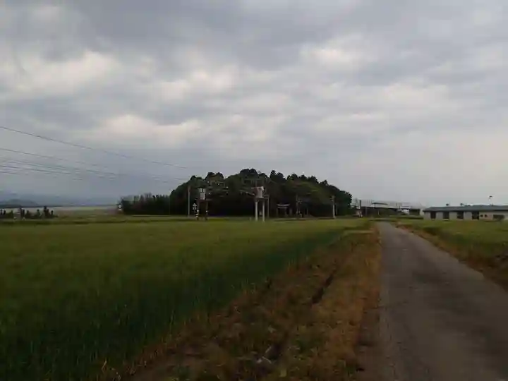 刀何理神社の周辺