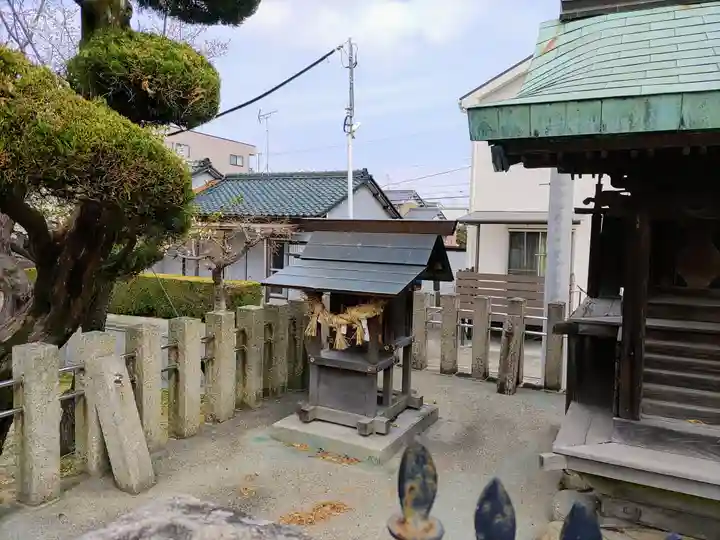 八幡神社(青野八幡神社)の末社・摂社