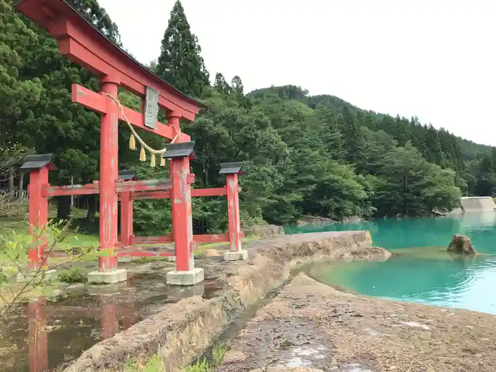 御座石神社(秋田県)