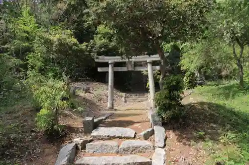 三渡神社の鳥居