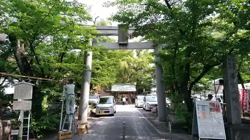 若宮八幡社の鳥居