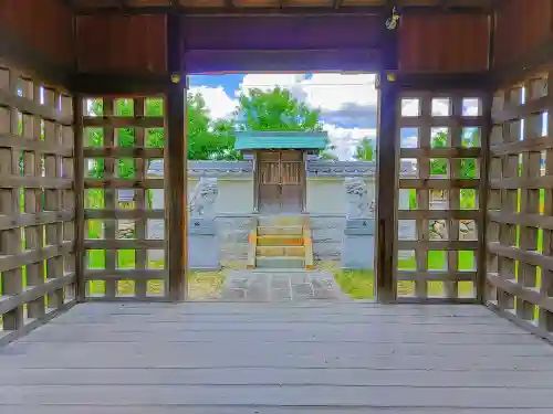 八龍神社（東八龍社）の本殿・本堂