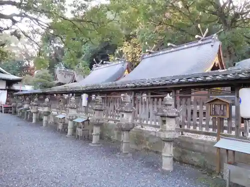 闘鶏神社の末社