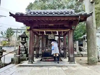 宇流冨志禰神社の手水舎