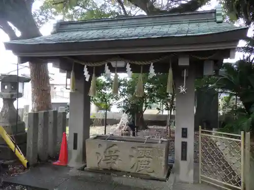 津田八幡神社の手水舎