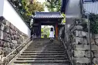 瀧山寺の山門・神門