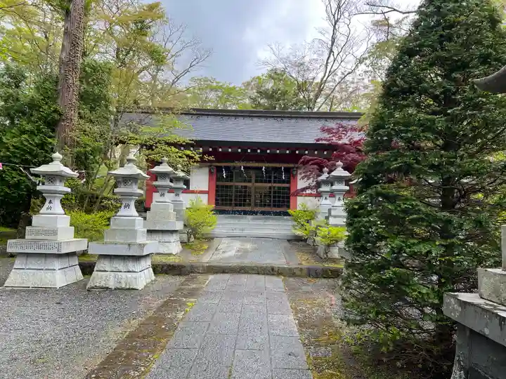 山中浅間神社の本殿・本堂