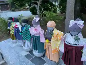 光明寺の地蔵(2021年05月11日(火) 22時50分41秒投稿)