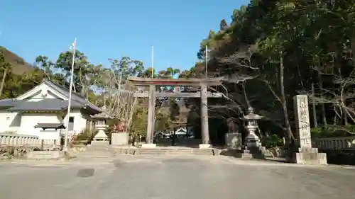 岡山縣護國神社の鳥居