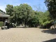 竈山神社の建物その他