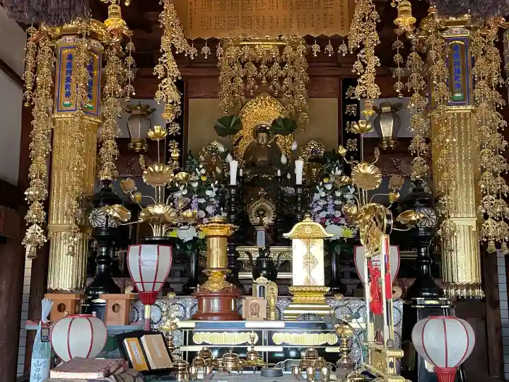 西徳寺の{uncategorized: "未分類", other: "その他", undefined: "問題あり", building: "その他建物", grave: "お墓", sacred_gate: "鳥居", guardian: "狛犬", statue: "像", buddha: "仏像", history: "歴史", nature: "自然", garden: "庭園", animal: "動物", pagoda: "塔", temizu: "手水舎", mountain_gate: "山門・神門", sanctuary: "本殿・本堂", subordinate: "末社・摂社", art: "芸術", scenery: "景色", jizo: "地蔵", ema: "絵馬", goshuin: "御朱印", omikuji: "おみくじ", items: "授与品その他", amulet: "お守り", goshuincho: "御朱印帳", eats: "食事", festival: "お祭り", votive_dance: "神楽", shichigosan: "七五三参", wedding: "結婚式", experience: "体験その他", initially: "初詣", around: "周辺", anti_infection: "感染症対策"}